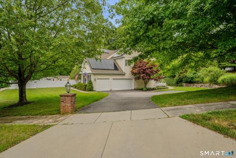 11 Windrose Drive Groton CT 06340