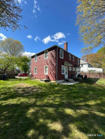 184 Pearl Harbor Street Bridgeport CT 06610