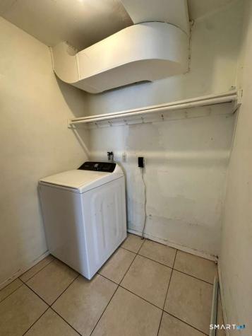 184 Pearl Harbor Street Bridgeport CT 06610