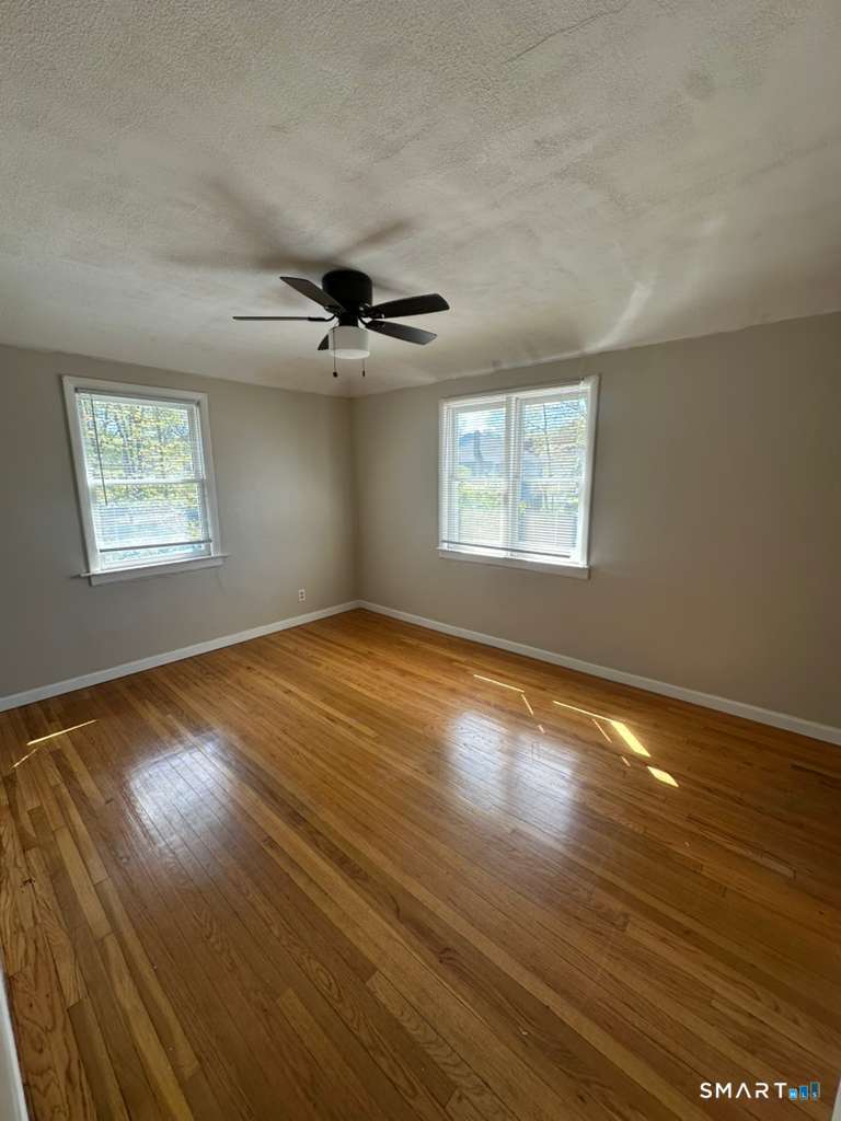 184 Pearl Harbor Street Bridgeport CT 06610