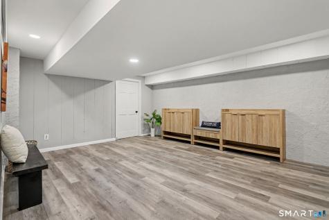 143 Old Hyde Road Weston CT 06883