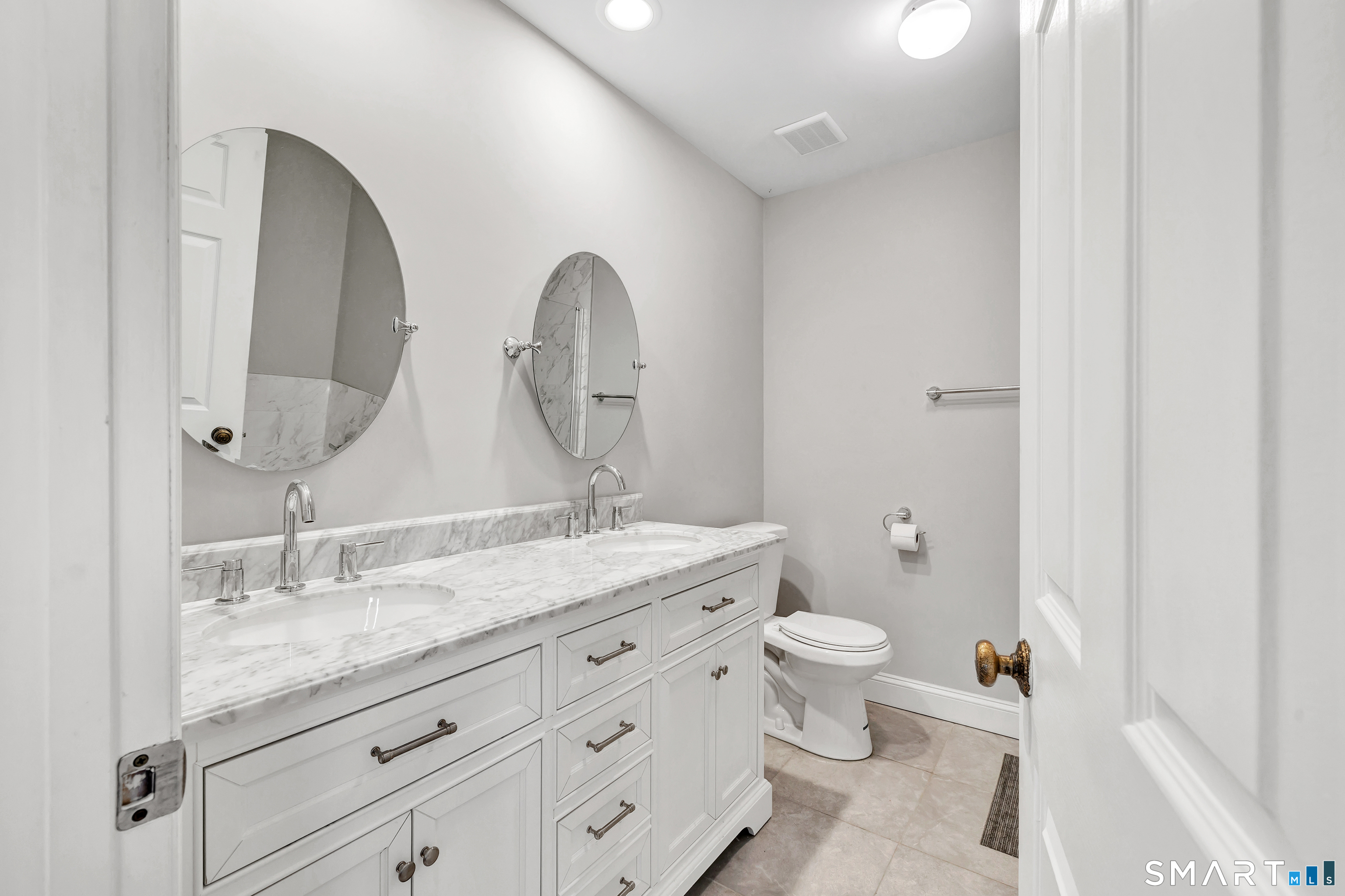 201 Mayfield Drive Trumbull CT 06611