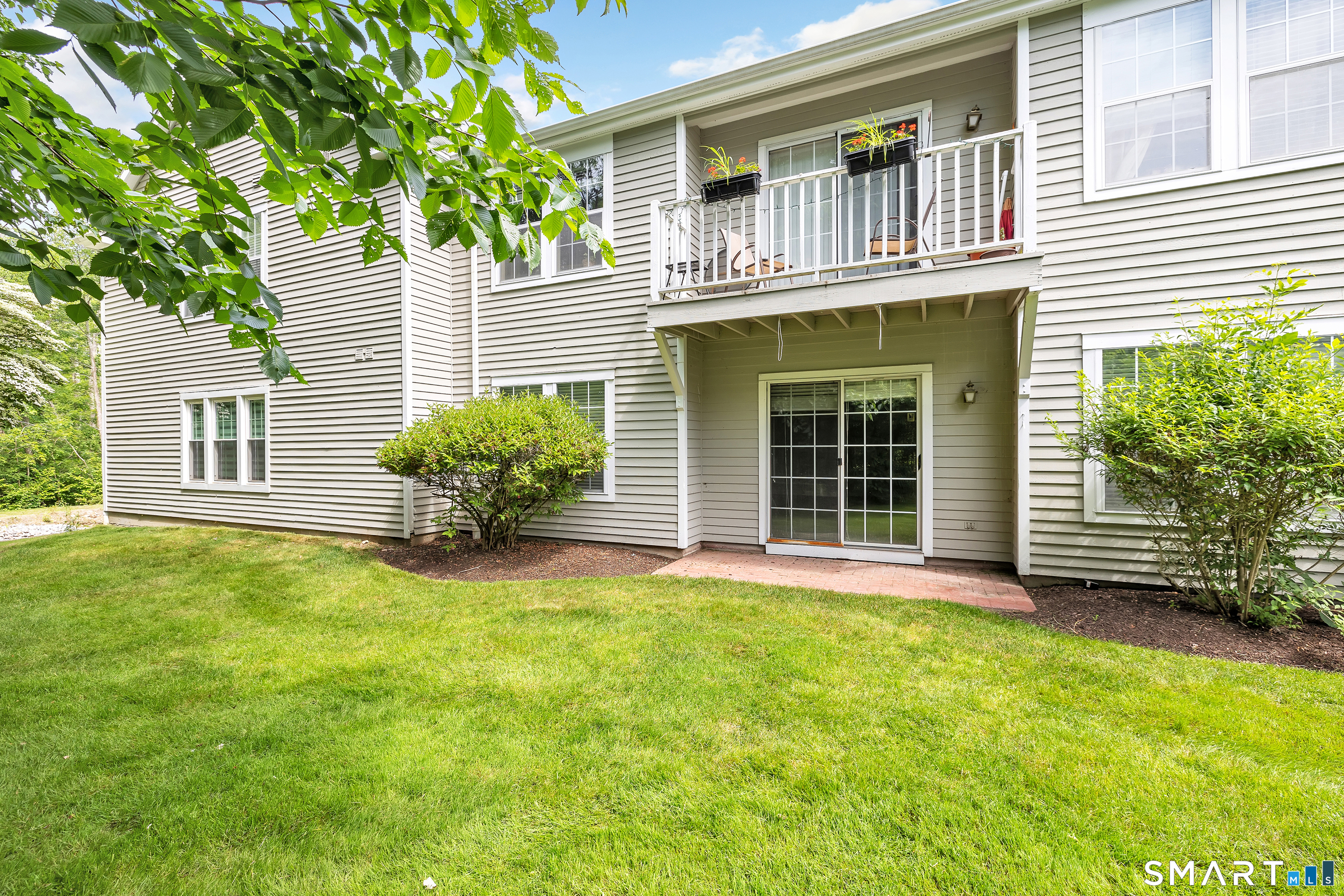201 Mayfield Drive Trumbull CT 06611