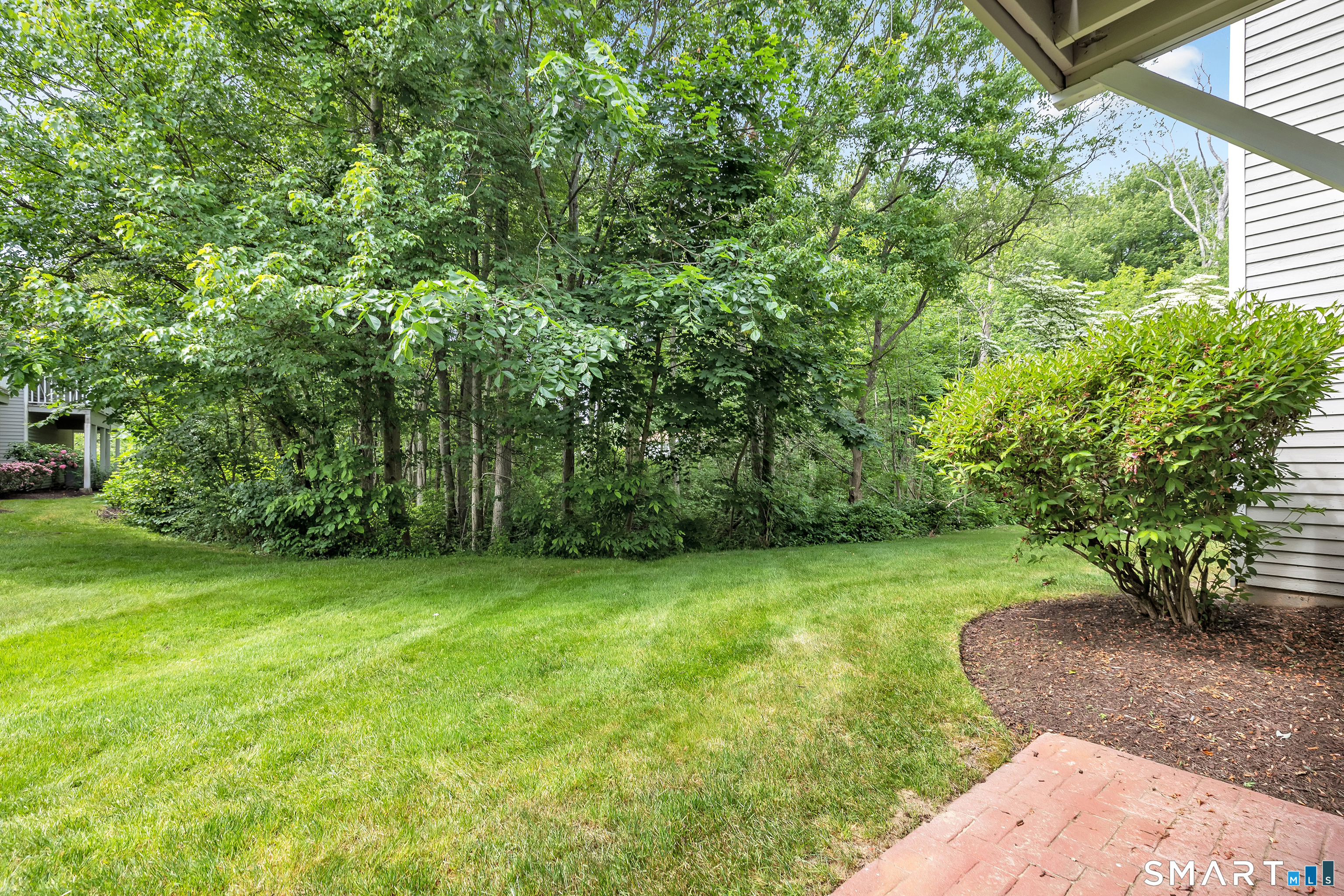 201 Mayfield Drive Trumbull CT 06611