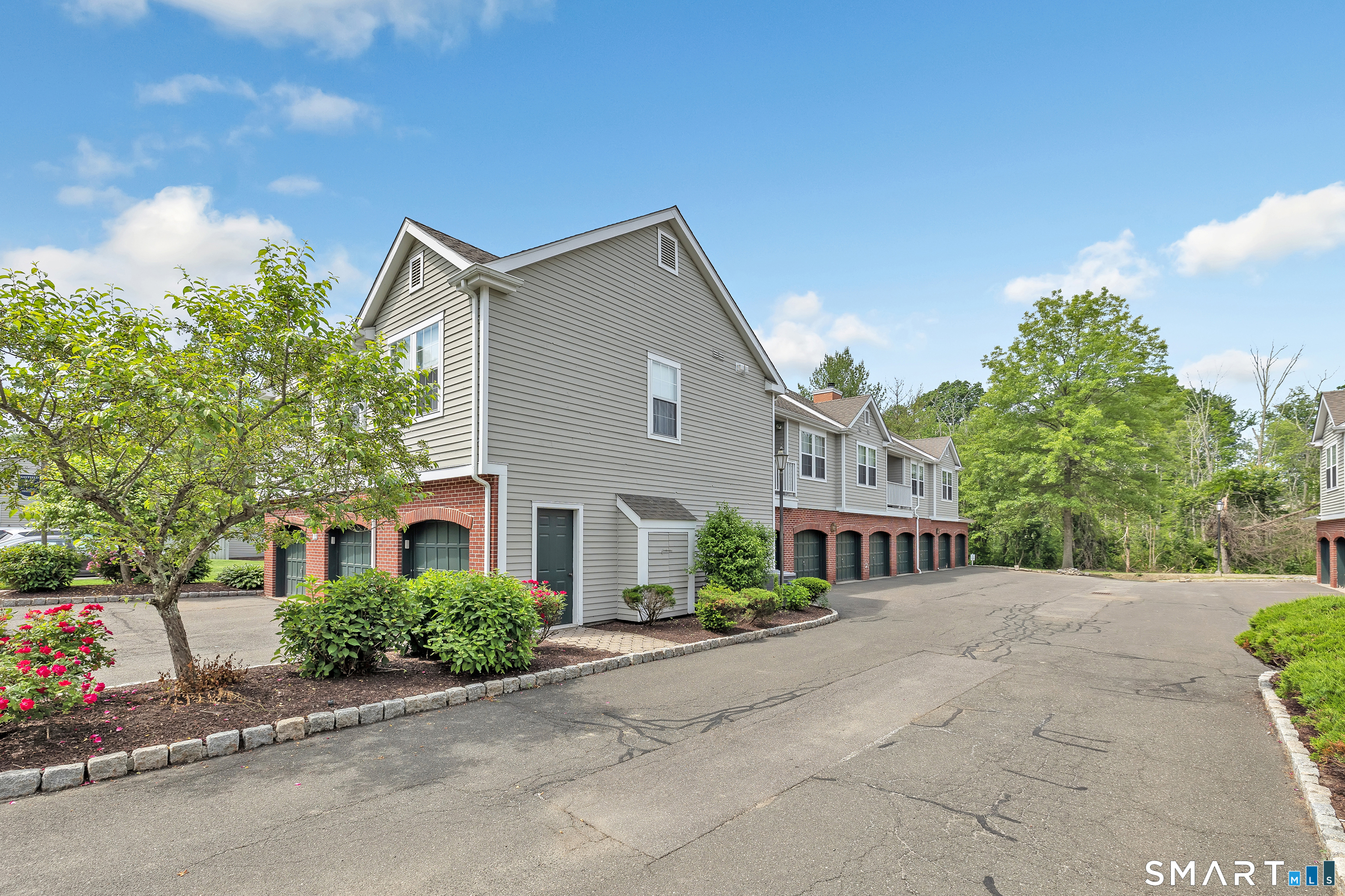 201 Mayfield Drive Trumbull CT 06611