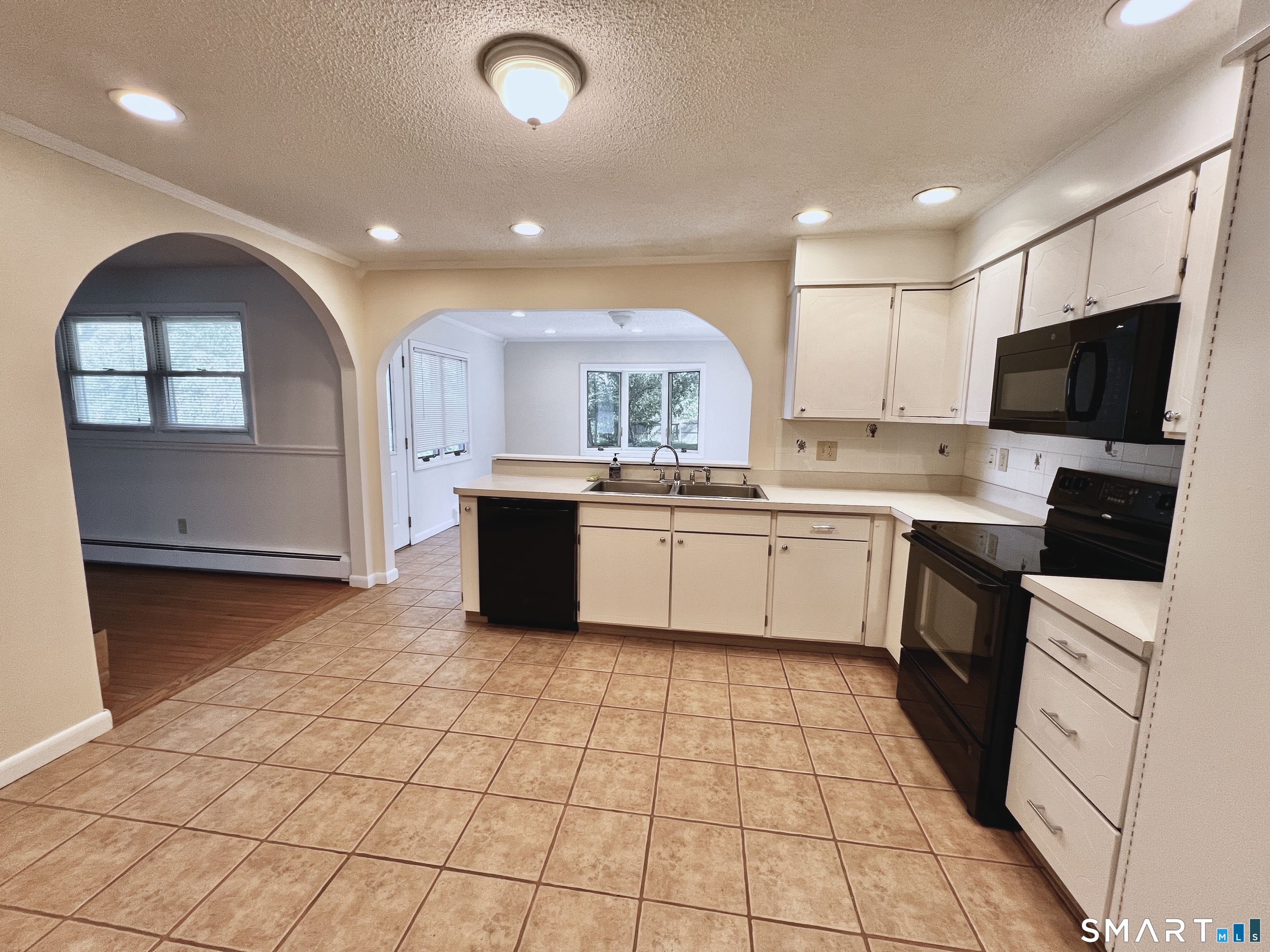 21 Cheryl Drive Waterbury CT 06708
