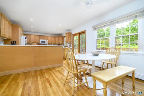44 Newfield Court Stamford CT 06905