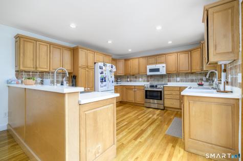 44 Newfield Court Stamford CT 06905