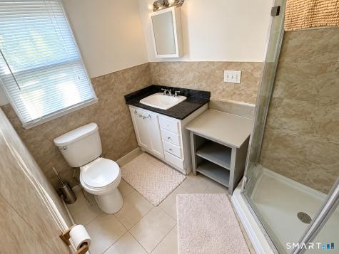 17 Manila Avenue Woodbridge CT 06525