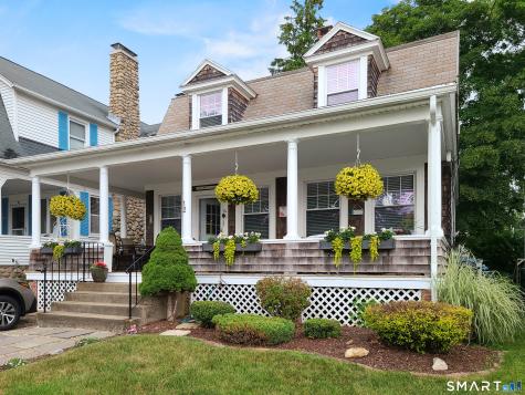 12 Elliott Avenue New London CT 06320
