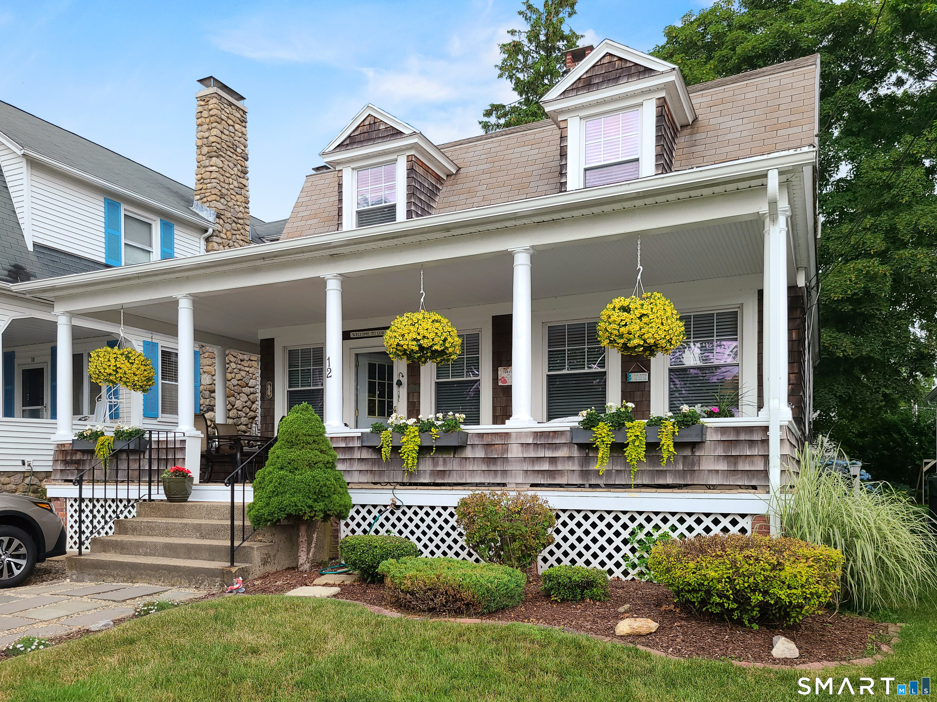 12 Elliott Avenue New London CT 06320