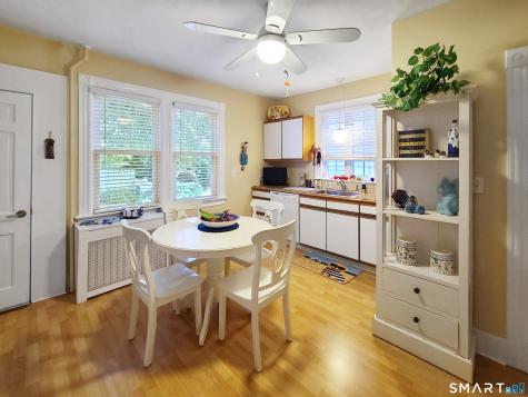 12 Elliott Avenue New London CT 06320