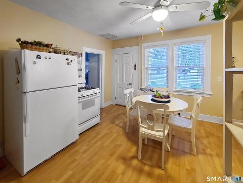 12 Elliott Avenue New London CT 06320