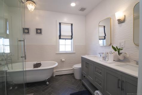 99 Jupiter Point Road Groton CT 06340