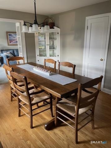 402 Riverside Drive Fairfield CT 06824