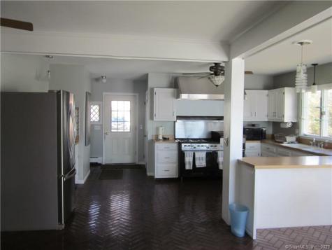 181 Kings Highway Milford CT 06460