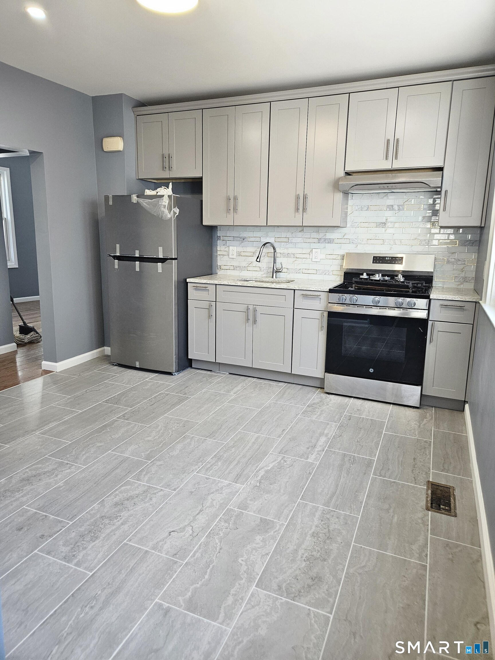 25 Lexington Street Hamden CT 06514