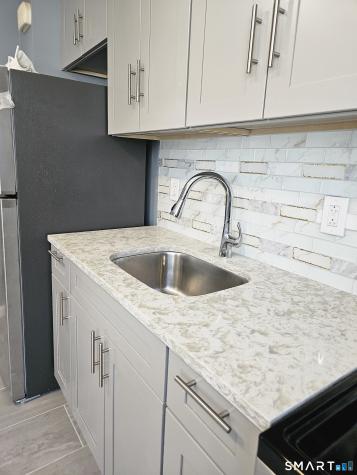 25 Lexington Street Hamden CT 06514
