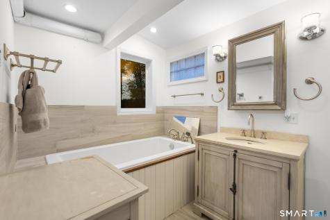 231 Pawson Road Branford CT 06405