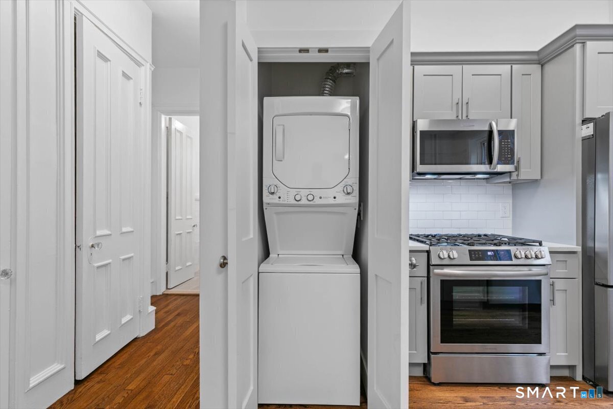 284 Orange Street New Haven CT 06510