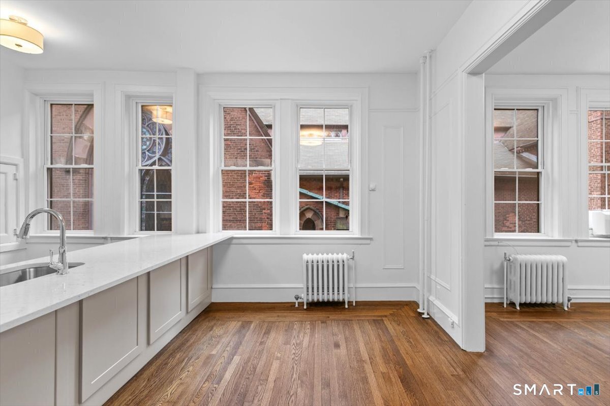 284 Orange Street New Haven CT 06510