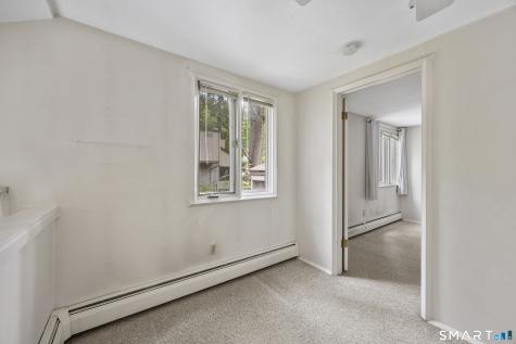2 Earls Court Farmington CT 06032