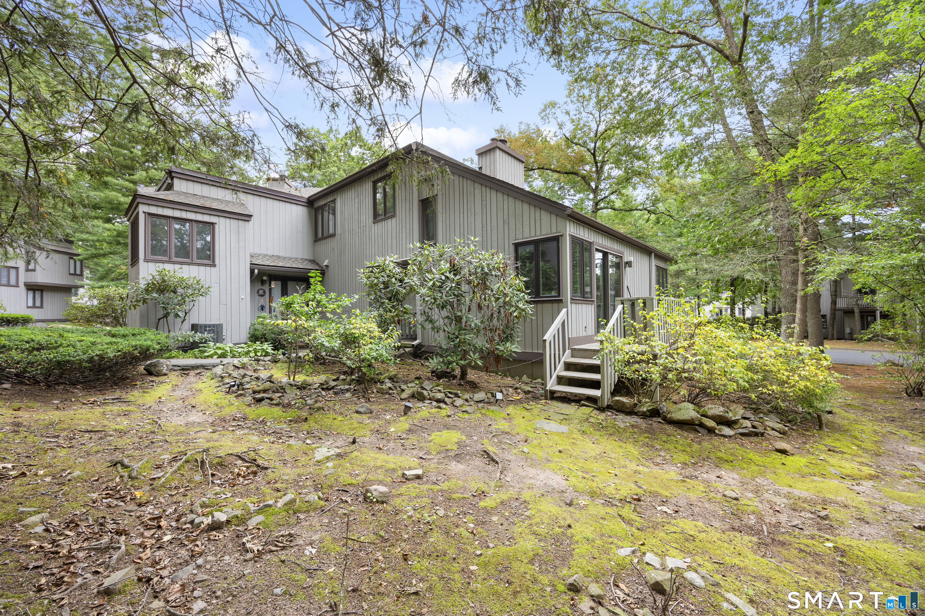 2 Earls Court Farmington CT 06032