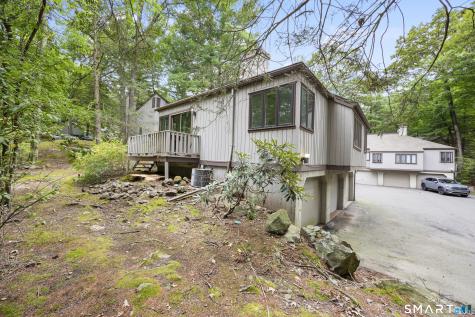 2 Earls Court Farmington CT 06032
