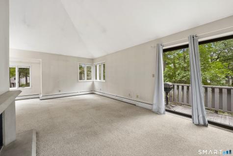 2 Earls Court Farmington CT 06032