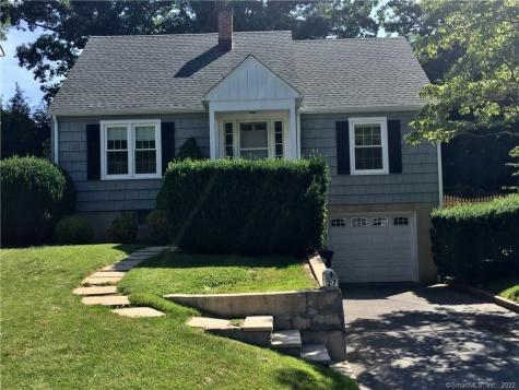 27 Hunt Terrace Greenwich CT 06831