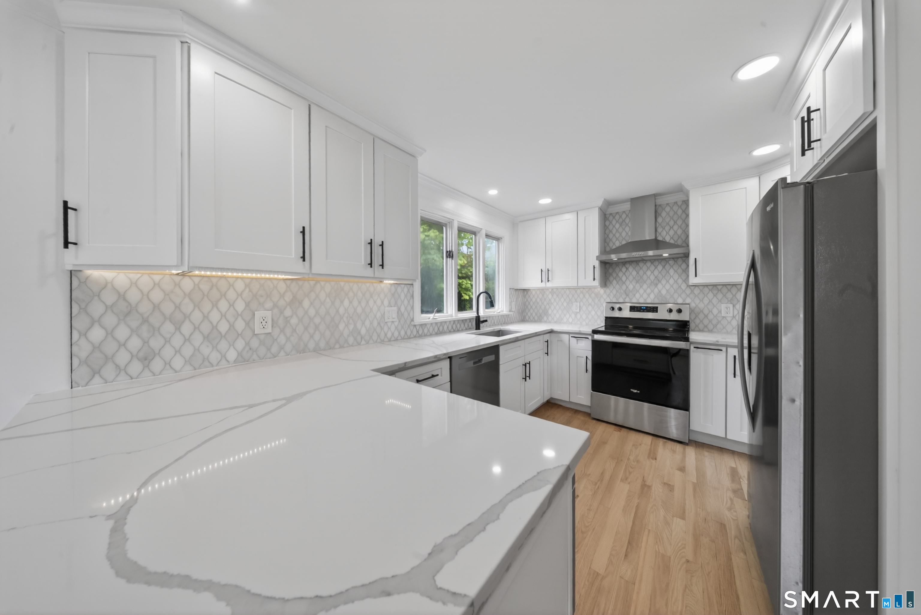 207 Hillcrest Road Bridgeport CT 06606