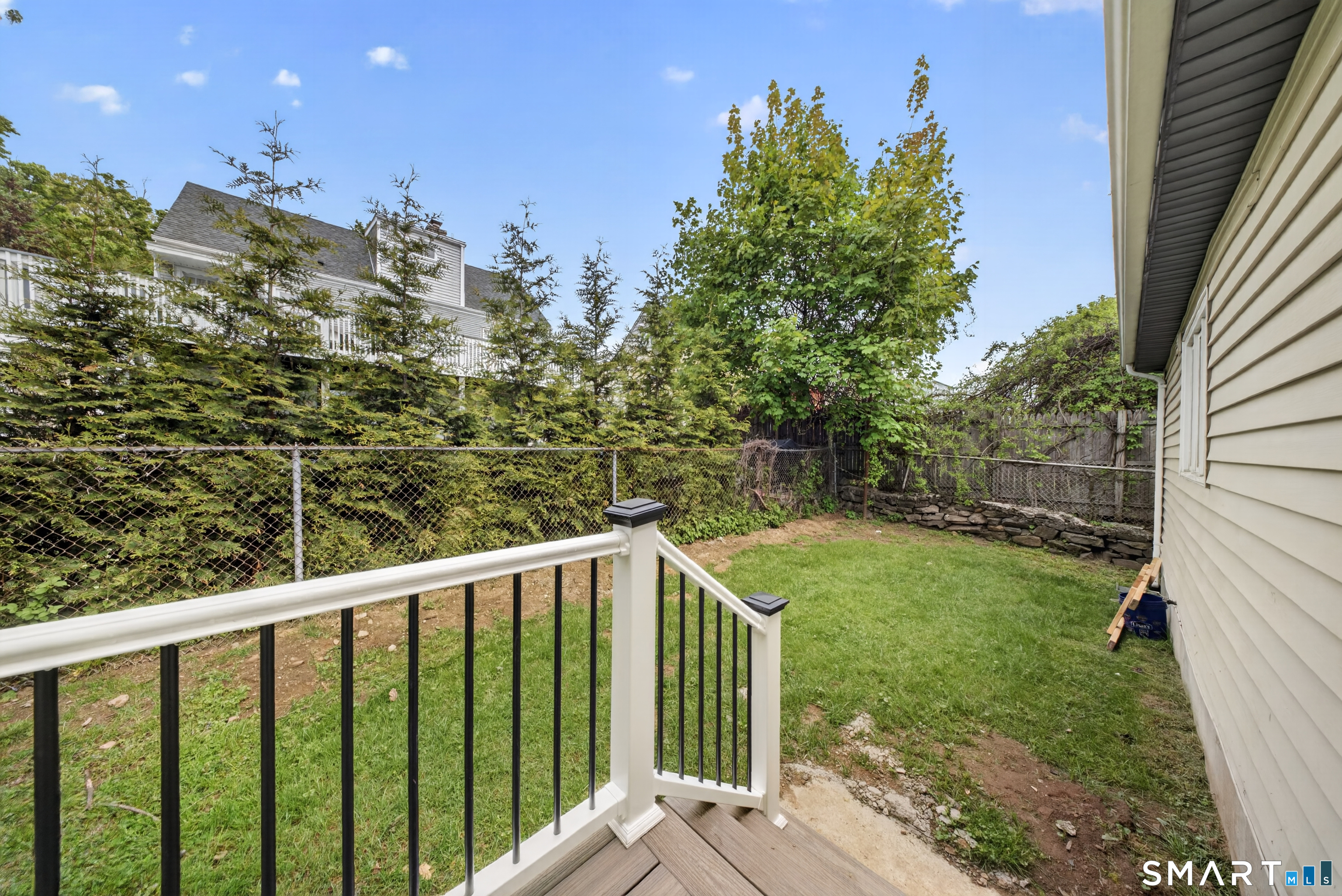 207 Hillcrest Road Bridgeport CT 06606