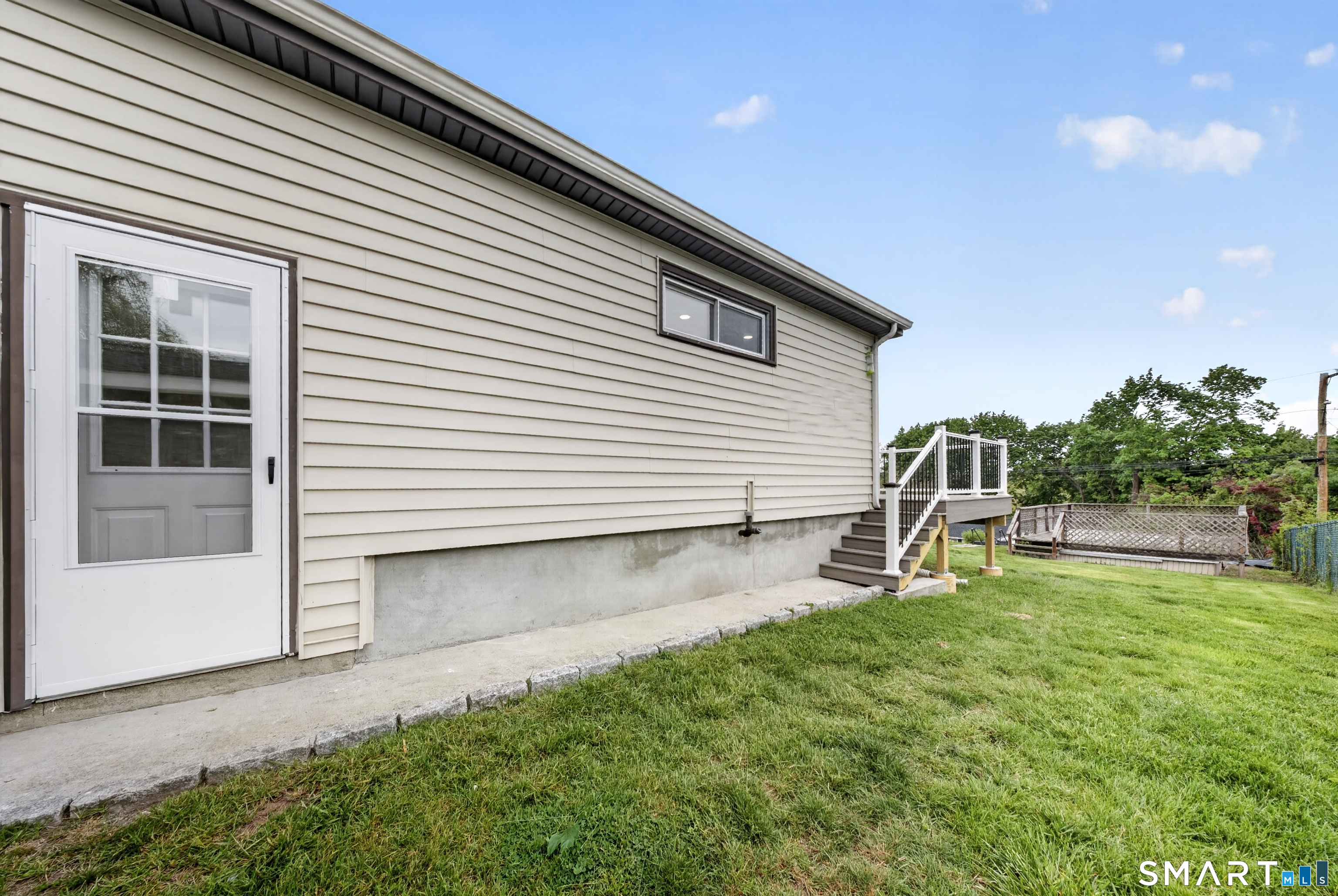 207 Hillcrest Road Bridgeport CT 06606