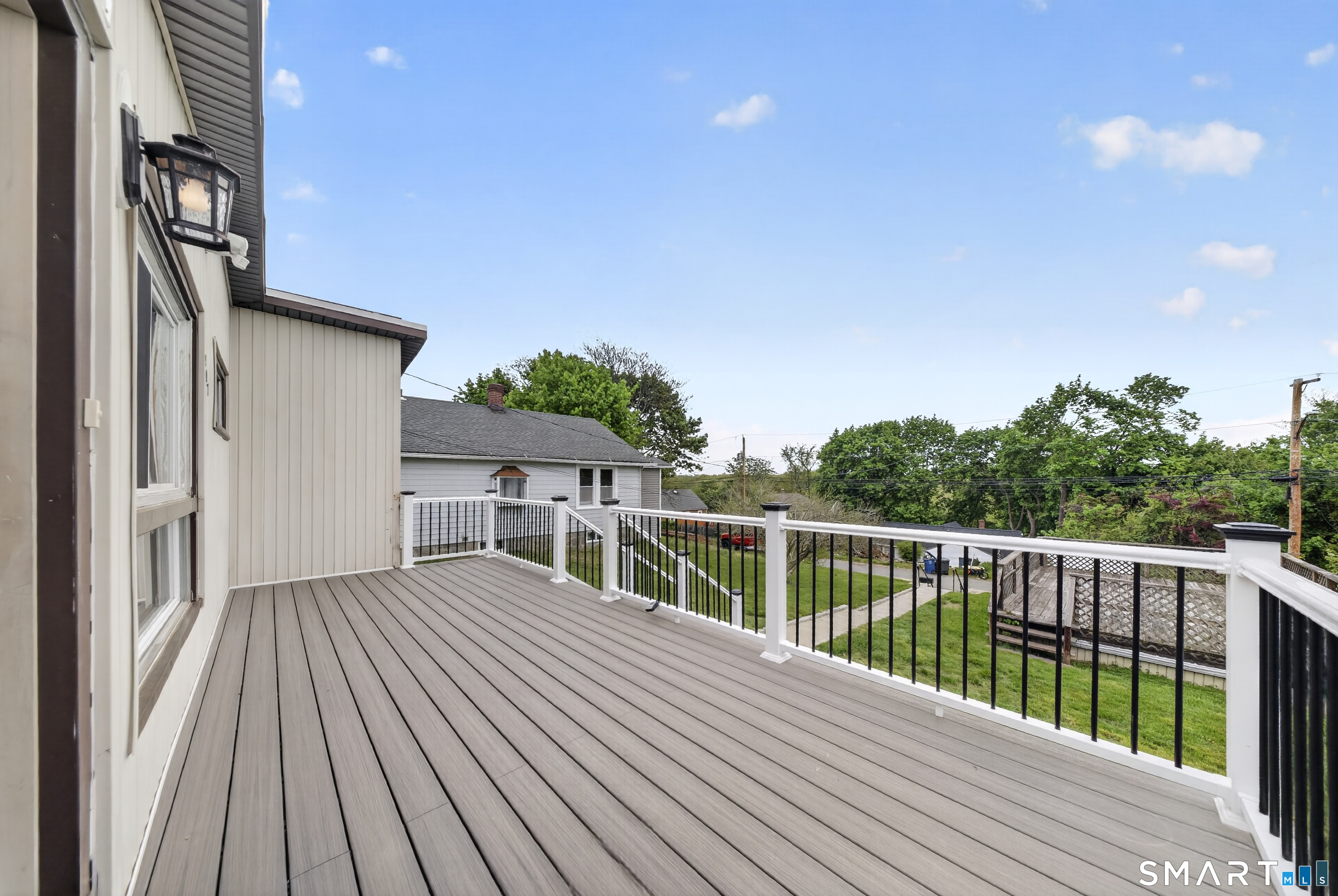 207 Hillcrest Road Bridgeport CT 06606