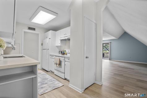 43 Great Meadow Lane Farmington CT 06001
