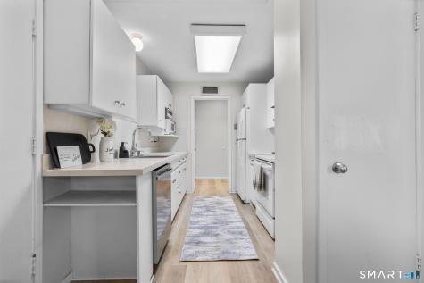 43 Great Meadow Lane Farmington CT 06001