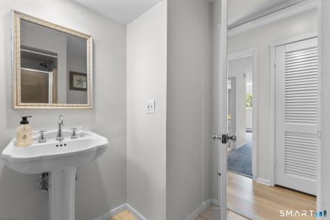 43 Great Meadow Lane Farmington CT 06001