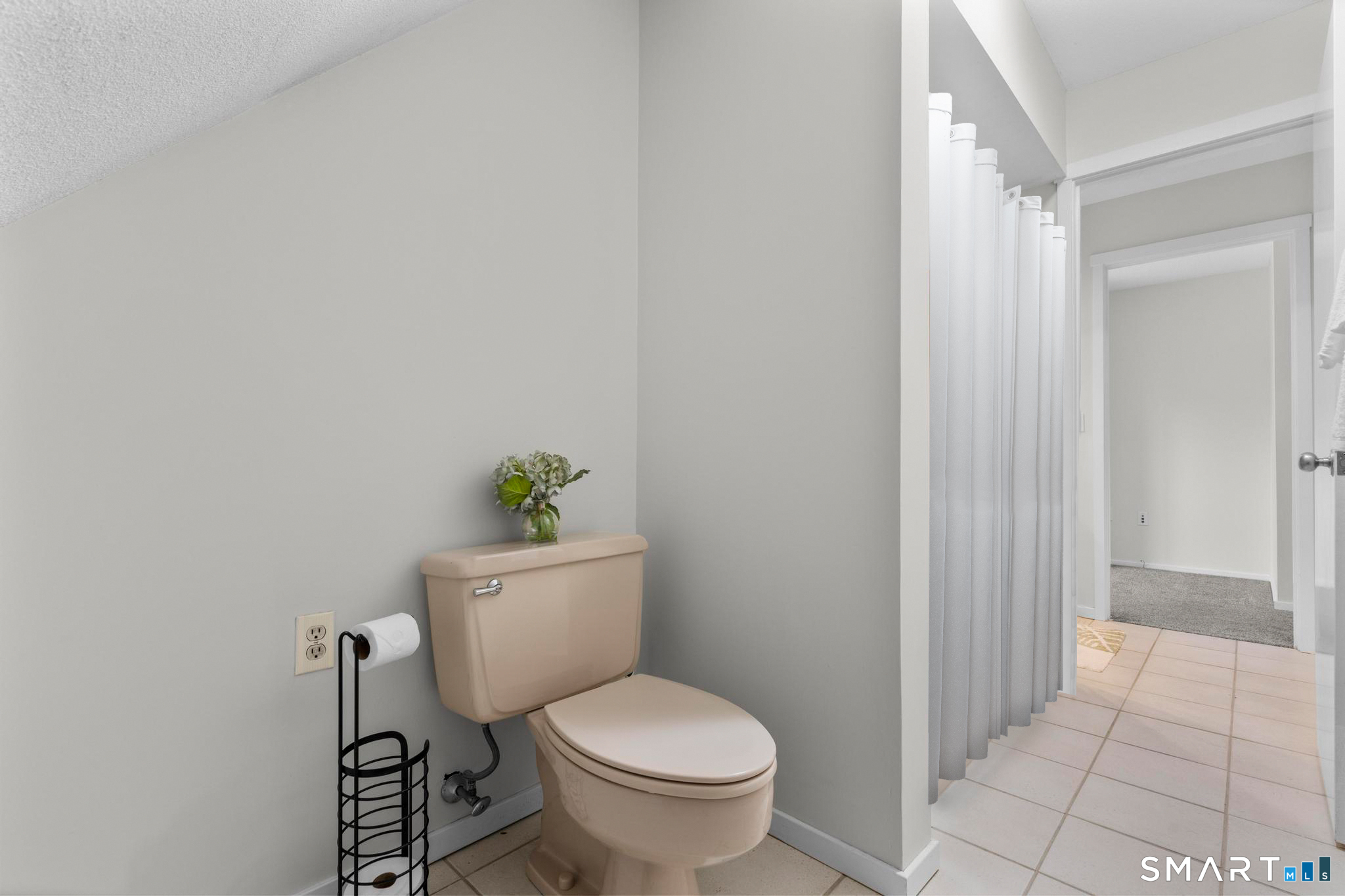 43 Great Meadow Lane Farmington CT 06001