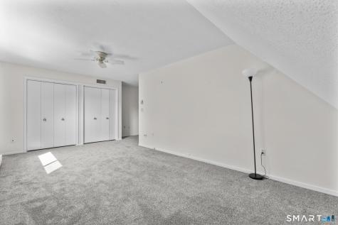 43 Great Meadow Lane Farmington CT 06001