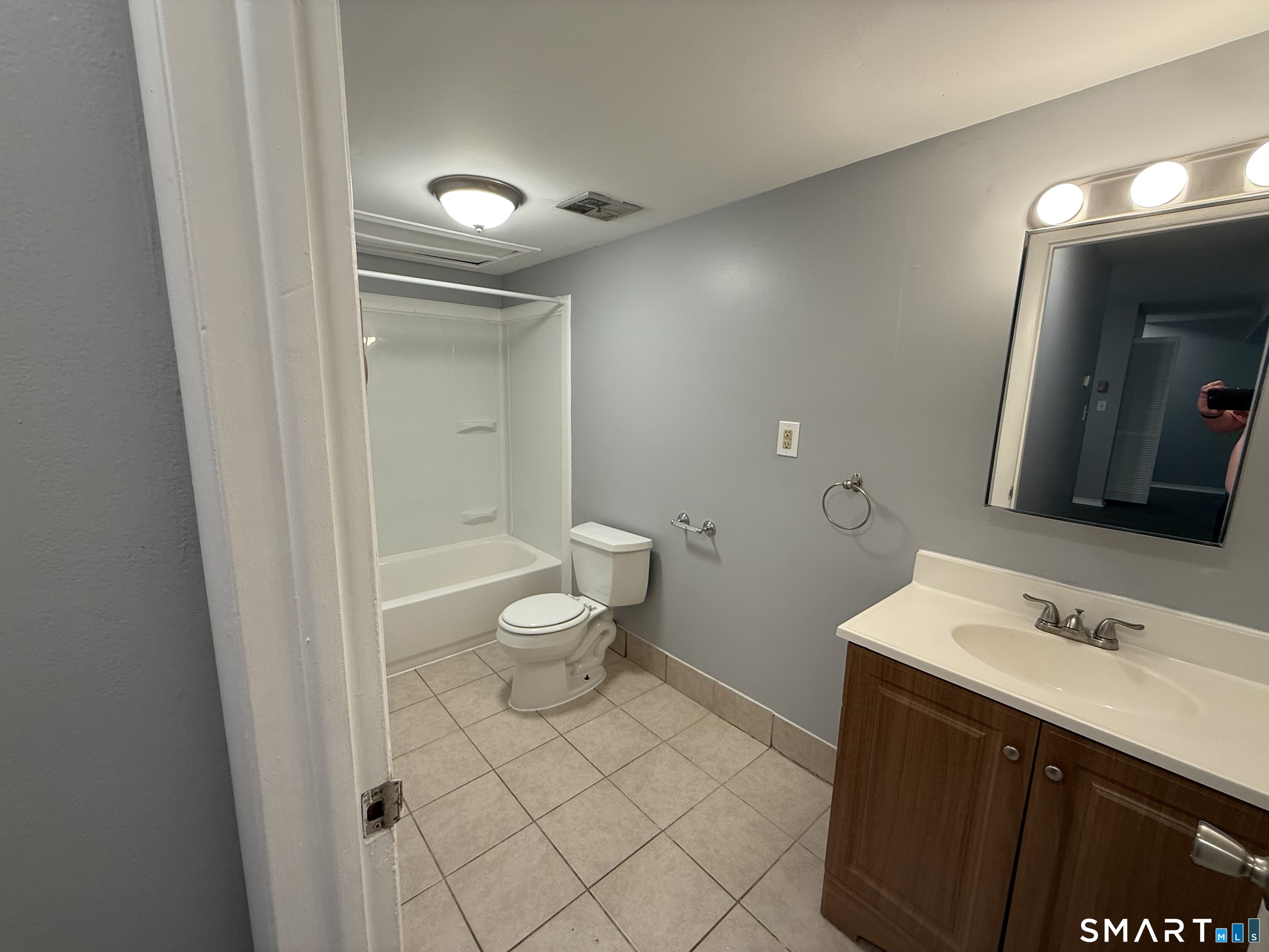 113 Candlewood Drive South Windsor CT 06074