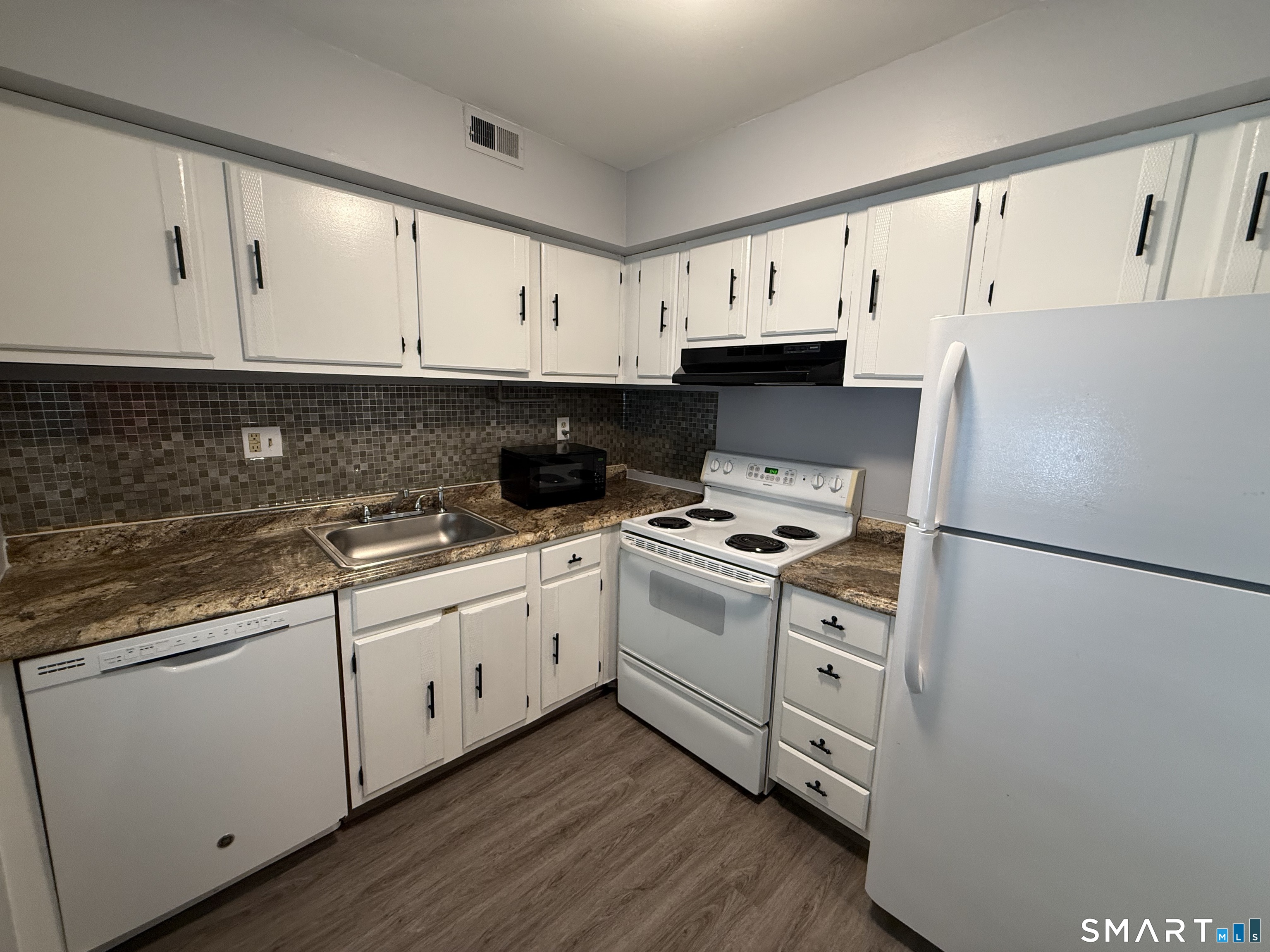 113 Candlewood Drive South Windsor CT 06074