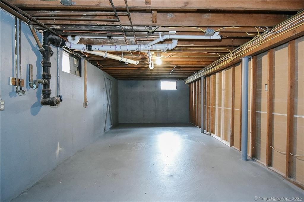 10 North Cobblers Court East Lyme CT 06357