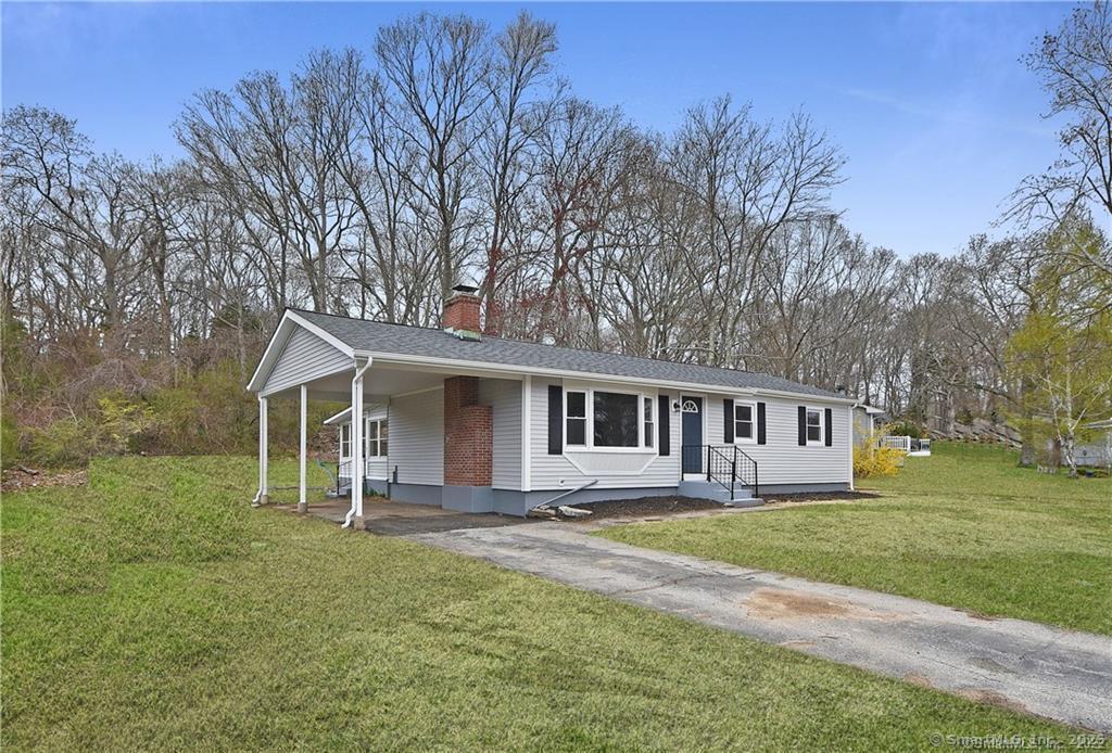 10 North Cobblers Court East Lyme CT 06357