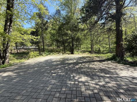 W. Mountain Road Ridgefield CT 06877