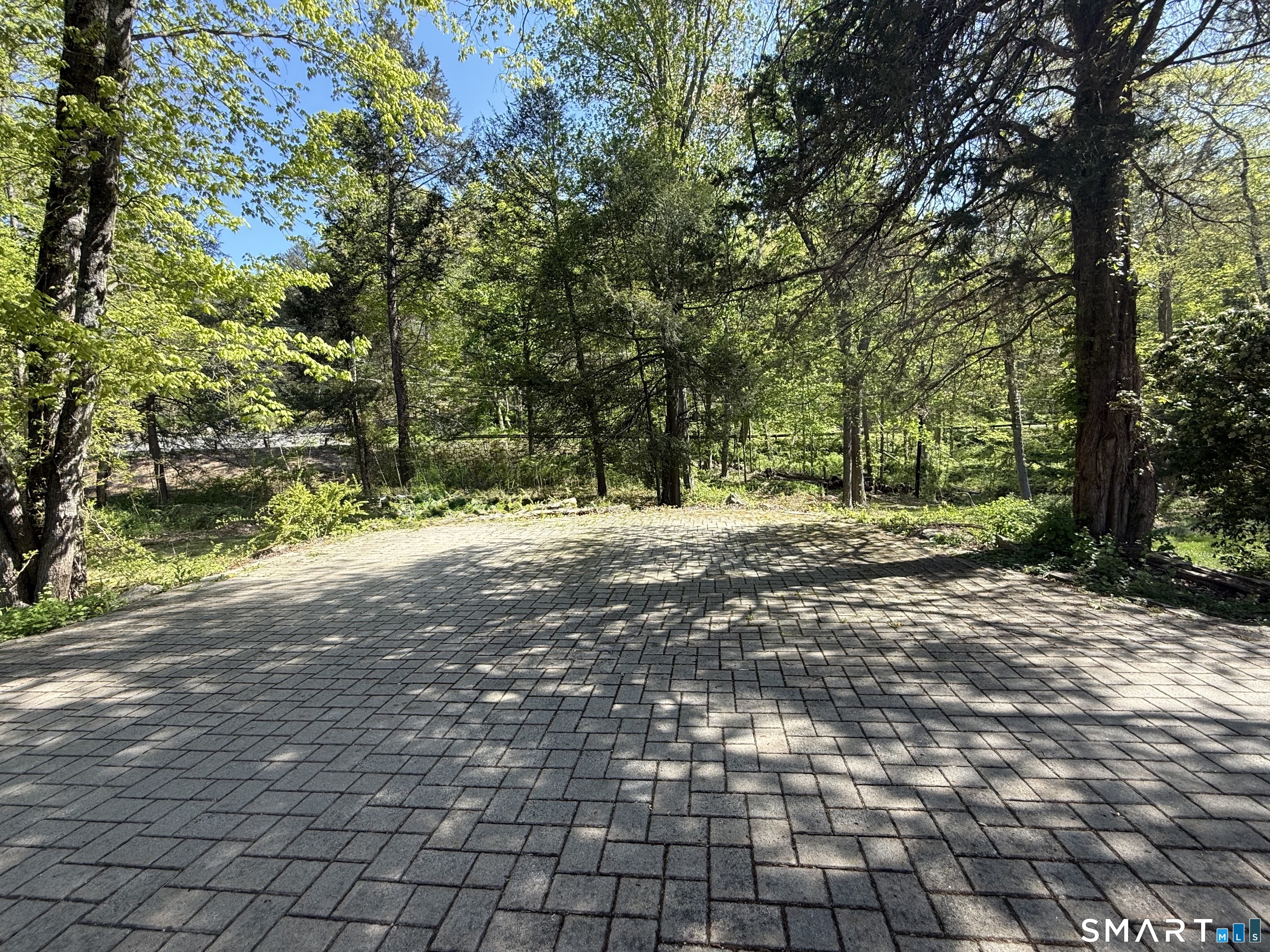 W. Mountain Road Ridgefield CT 06877