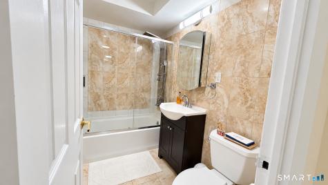 893 Farmington Avenue West Hartford CT 06119
