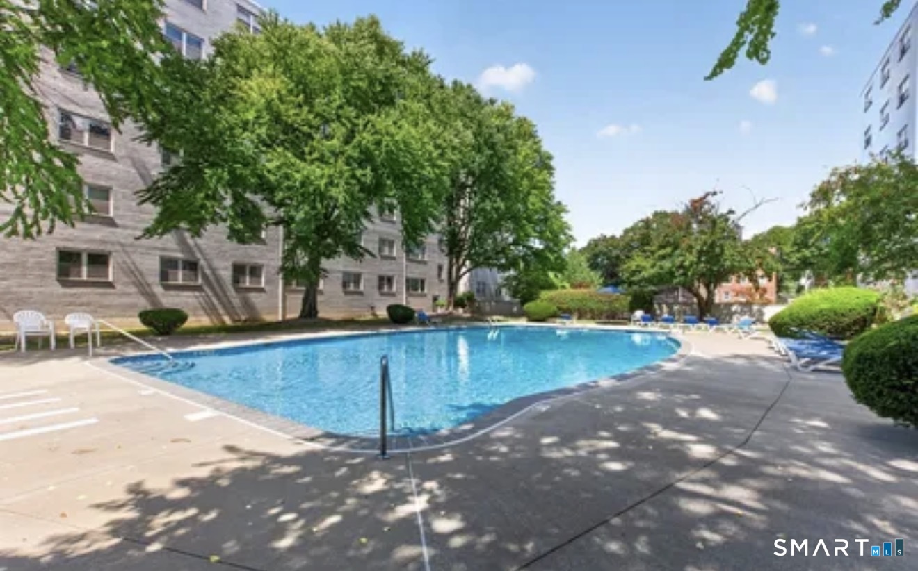 893 Farmington Avenue West Hartford CT 06119