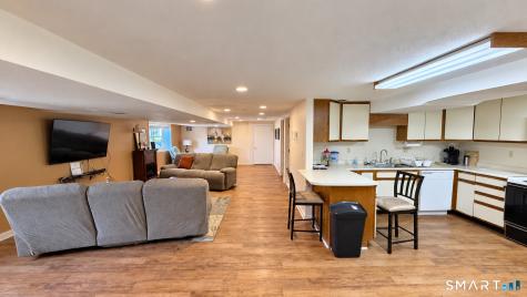 893 Farmington Avenue West Hartford CT 06119