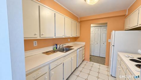 893 Farmington Avenue West Hartford CT 06119