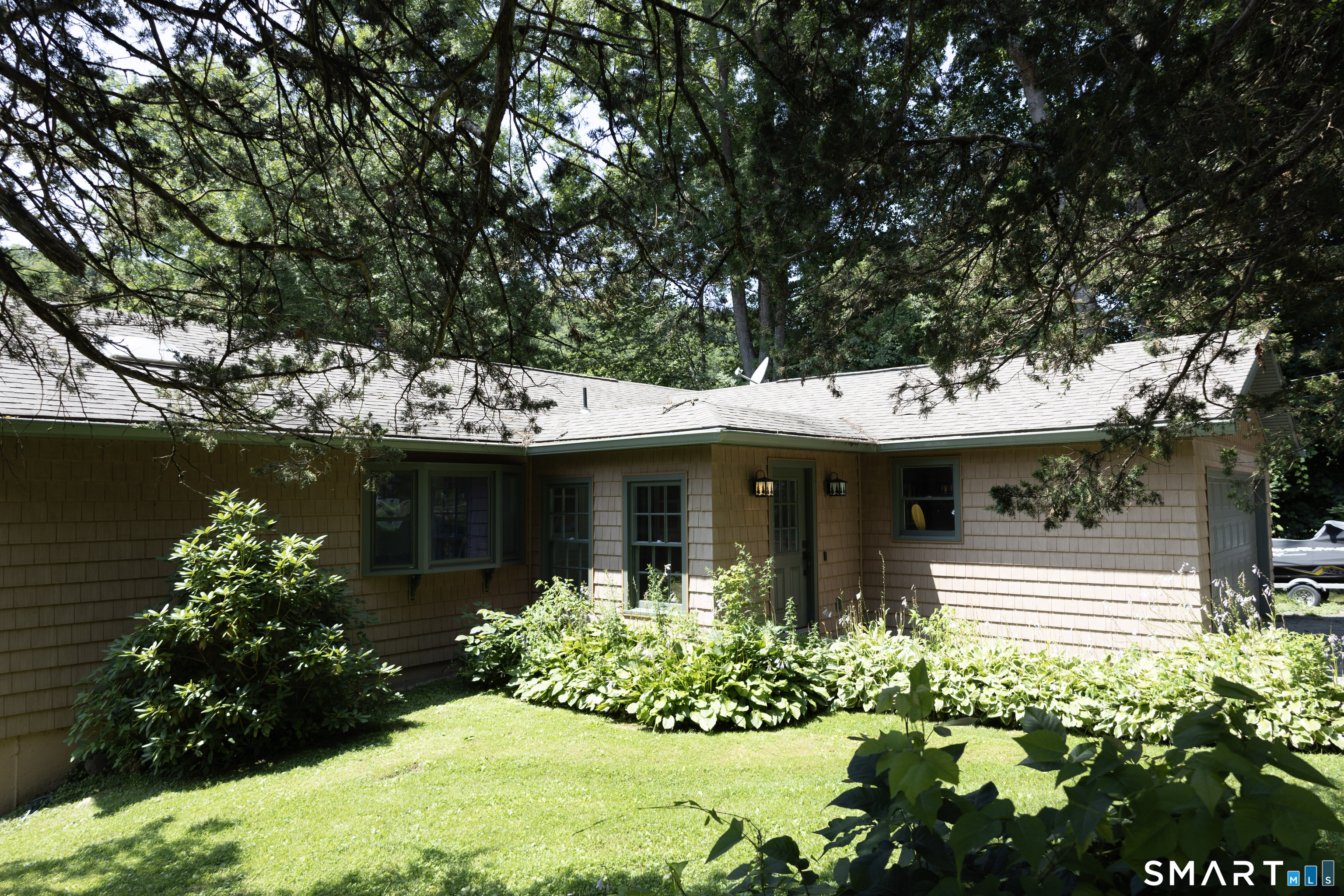 18 Pinewood Shores Sherman CT 06784